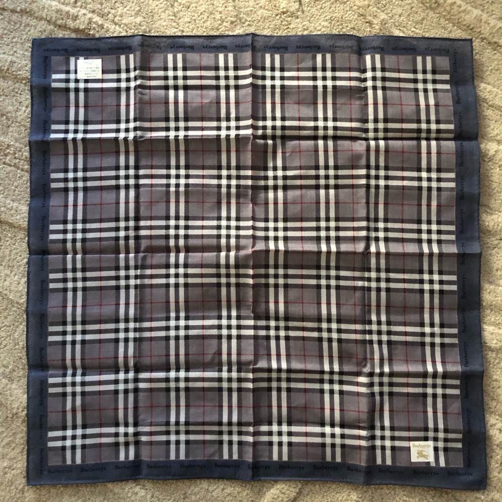 New Burberry Handkerchief Pocket Square Scarf Nova Check Classic Plaid Gray